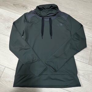 The North Face pull over